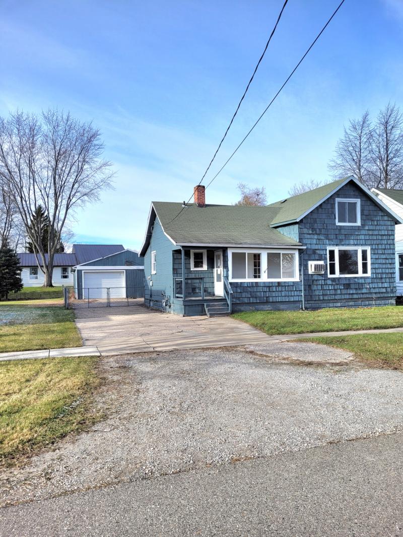 Rental 201516 Main Image