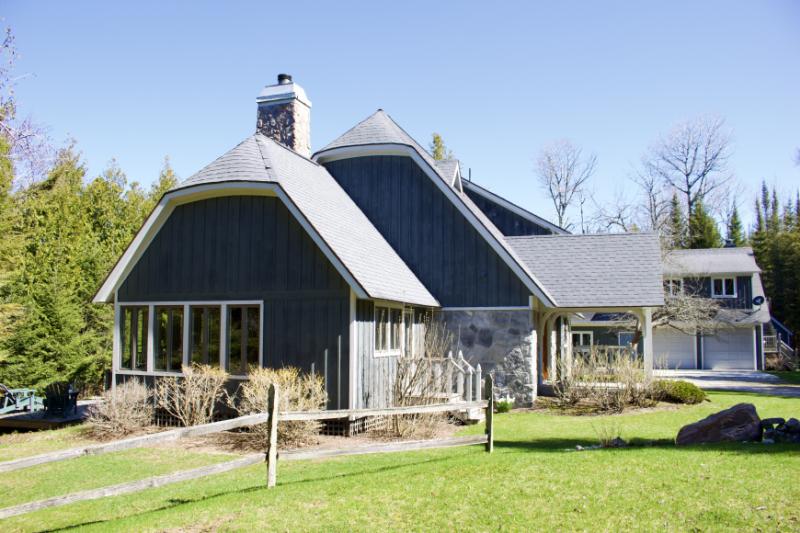 Rental 203579 Main Image