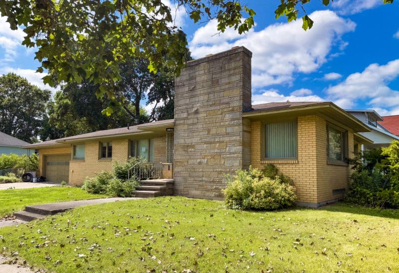Rental 204362 Main Image