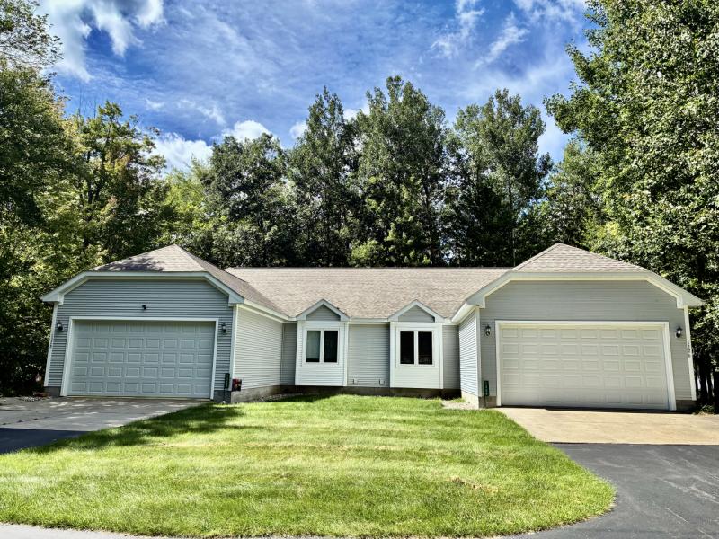 Rental 202044 Main Image